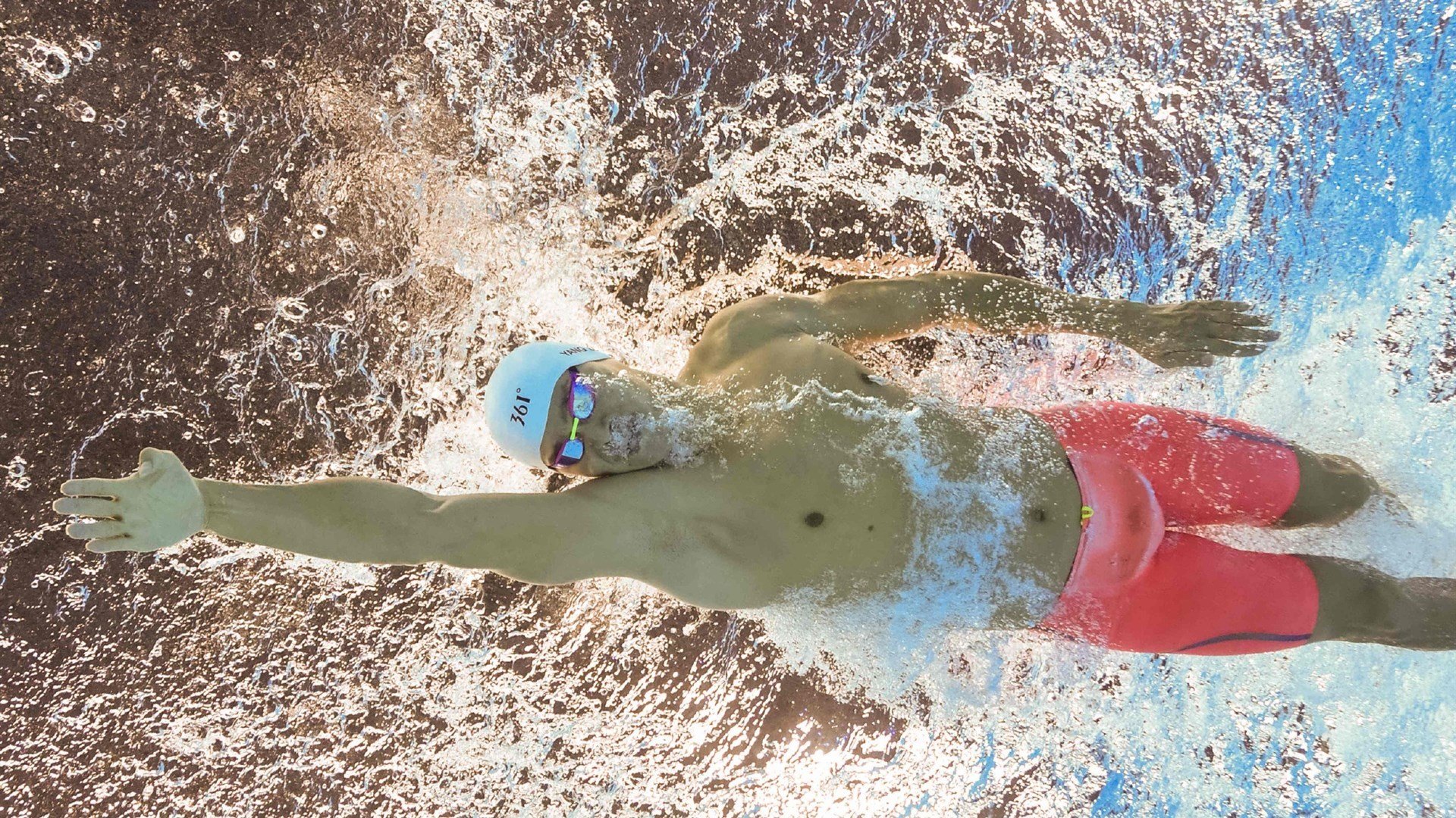 斯瓦泰克轻取对手，统治女子赛场，斯瓦泰克身高体重