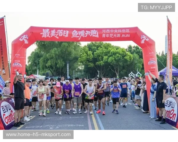 建立以体育社群驱动的本地化新闻传播体系，群众体育从单位体育向社区体育转变的现象